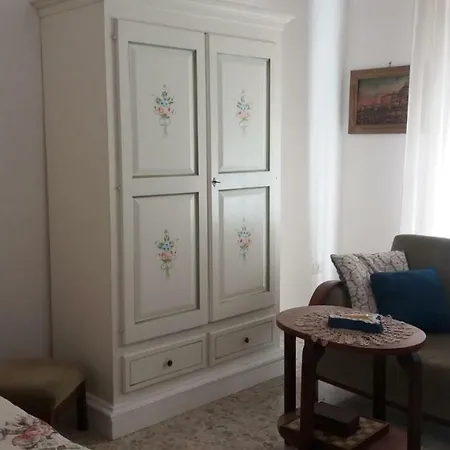 Privatunterkunft Vintage Flat